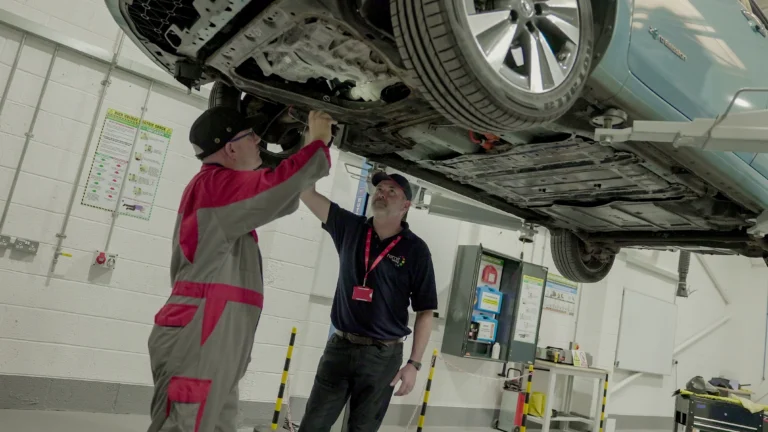 Level 2 Award in EV/Hybrid Vehicle Hazard Management for Emergency & Recovery Personnel